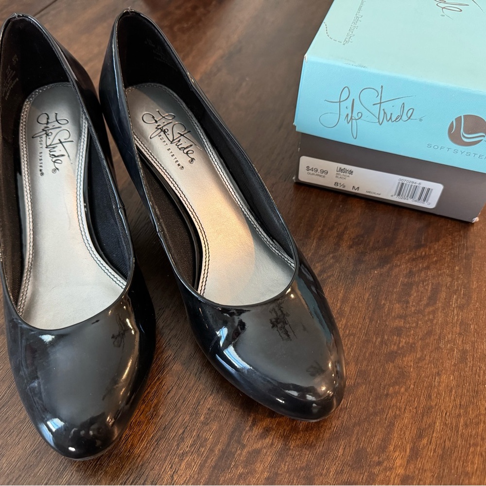 Life Stride Belinda Black Classic Heels with Glossy Finish